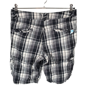 Unisex Puma - Lühikesed püksid, suurus W32 - Hall (2)