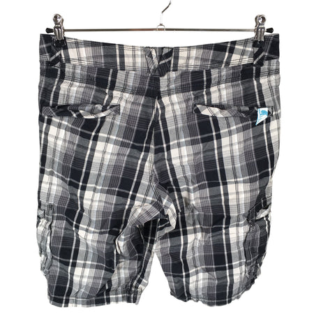Unisex Puma - Lühikesed püksid, suurus W32 - Hall (2)