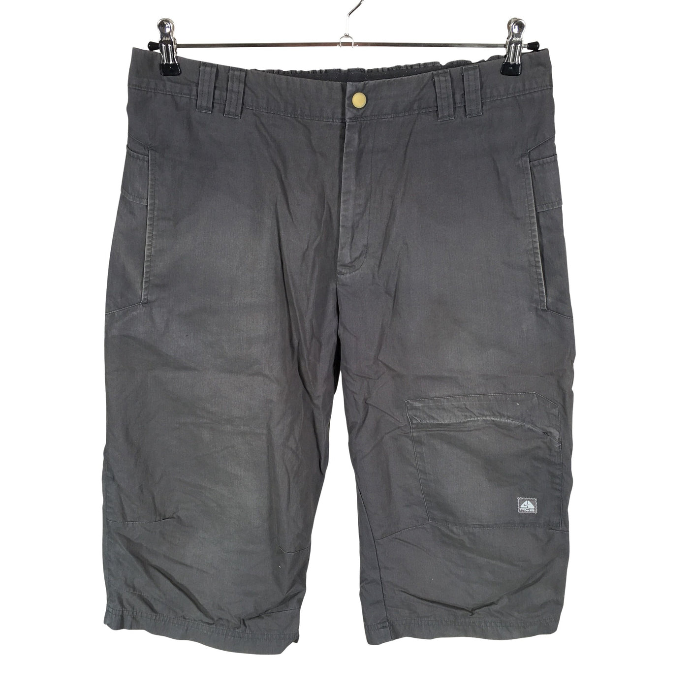 Unisex Nike - Lühikesed püksid, suurus L - Hall (1)