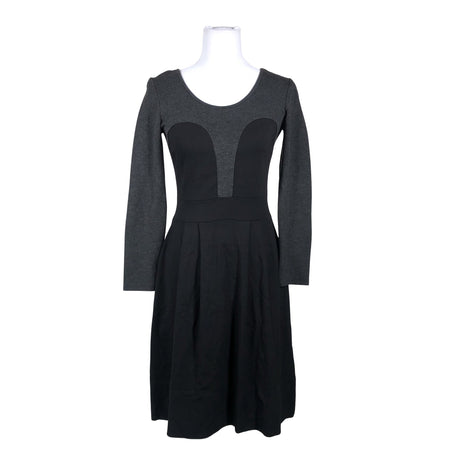 Unisex R/H Studio - Trikotaažist kleit, suurus 38 - Must ()