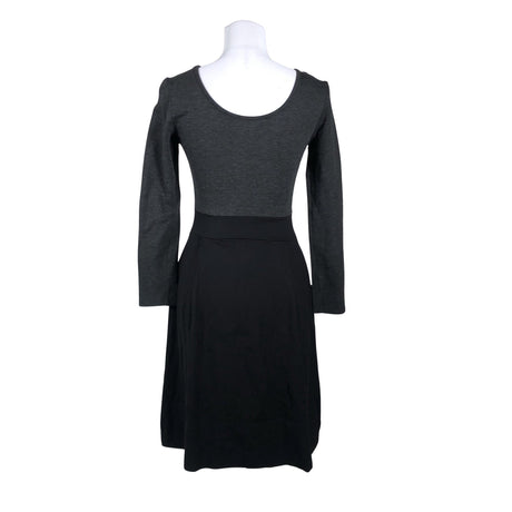 Unisex R/H Studio - Trikotaažist kleit, suurus 38 - Must (2)