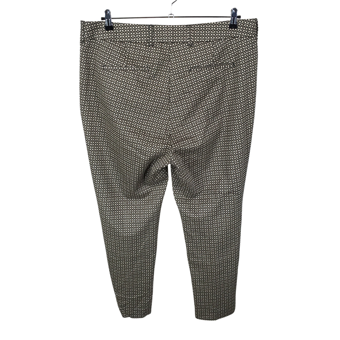 Unisex Cut & Pret - Mittevenivad püksid, suurus 48 - Must (2)
