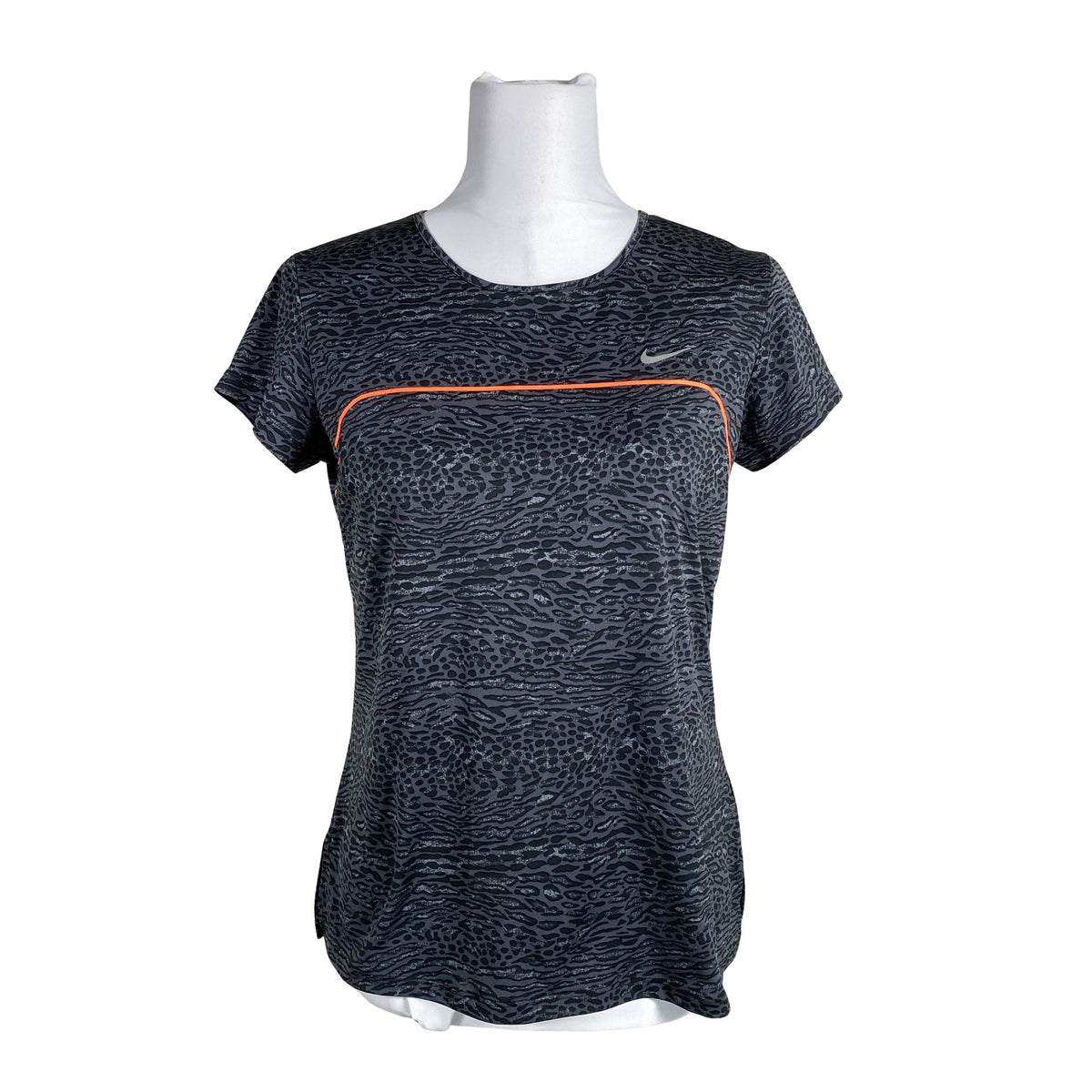 Unisex Nike - Spordisärk, lühikesed käised, suurus 38 - Hall (1)