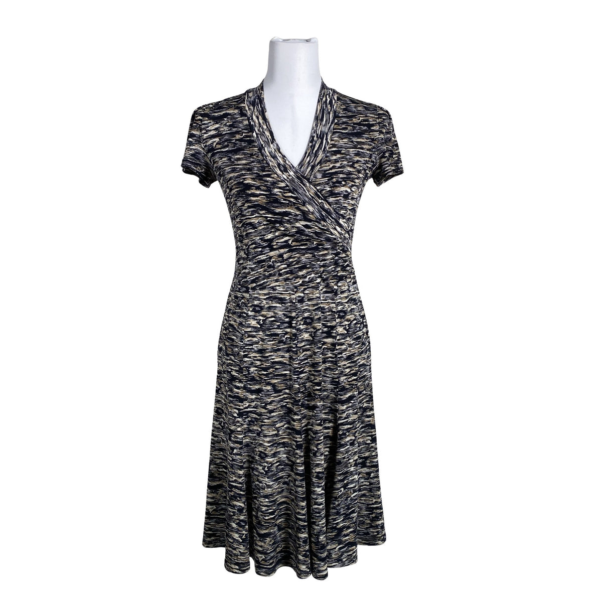 Unisex Andiata - Trikotaažist kleit, suurus 36 - Hall (1)