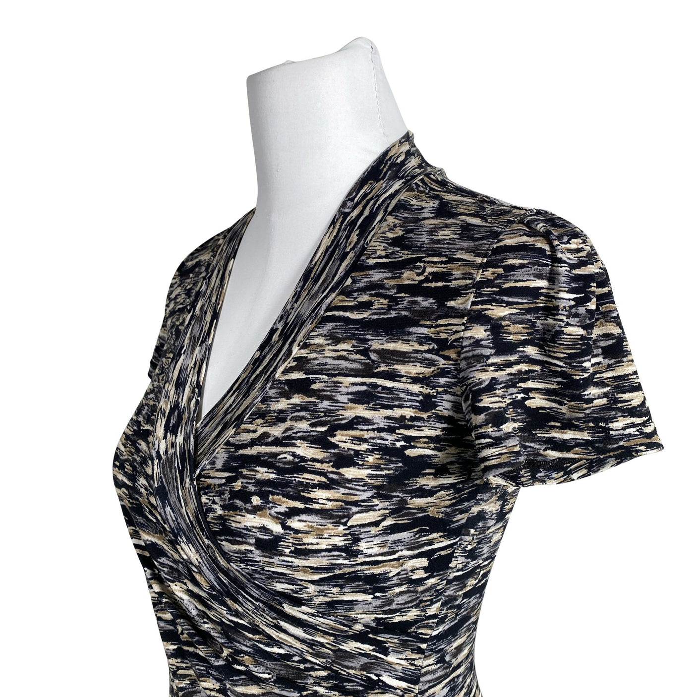 Unisex Andiata - Trikotaažist kleit, suurus 36 - Hall (2)