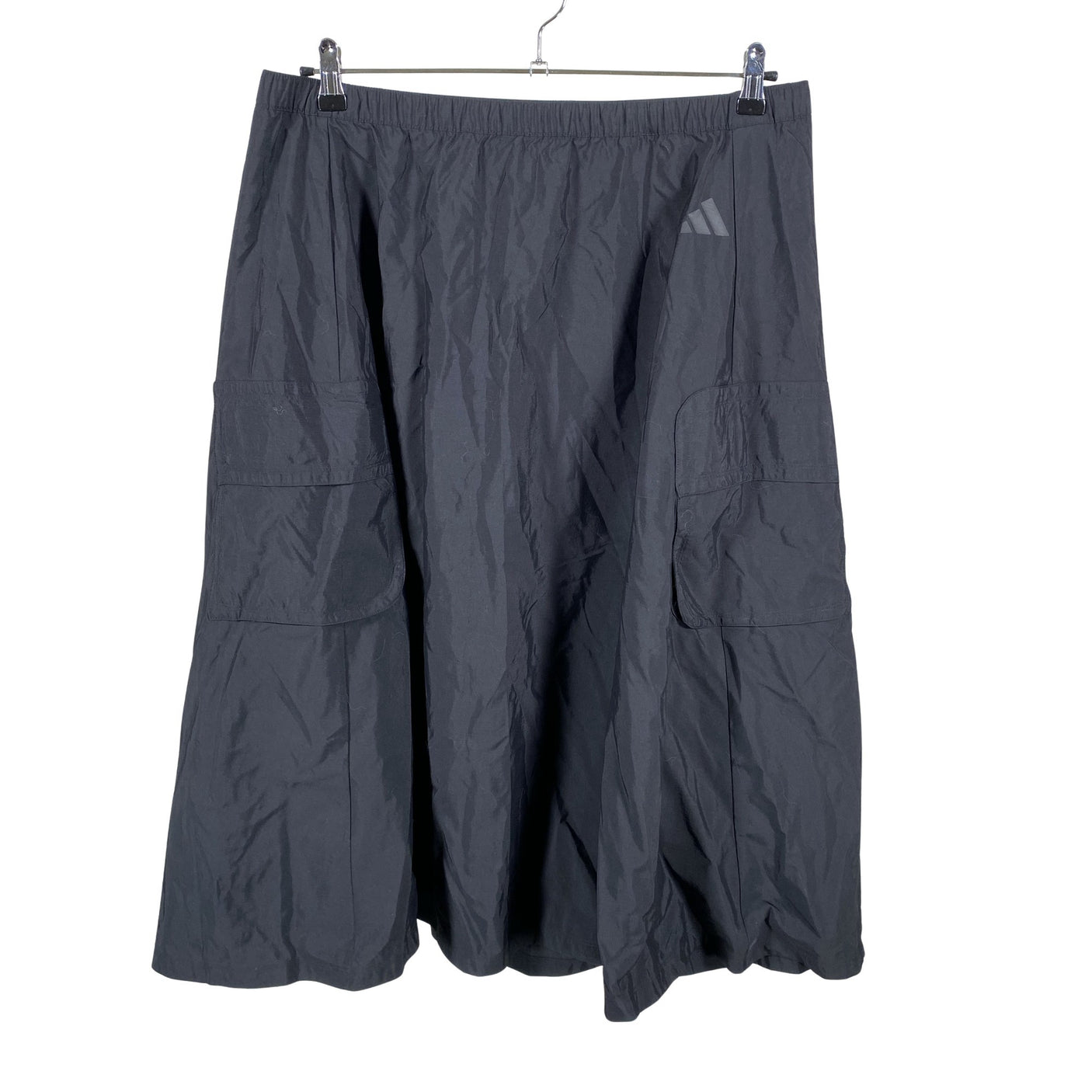 Unisex Adidas - Spordiseelik, suurus 42 - Must (1)
