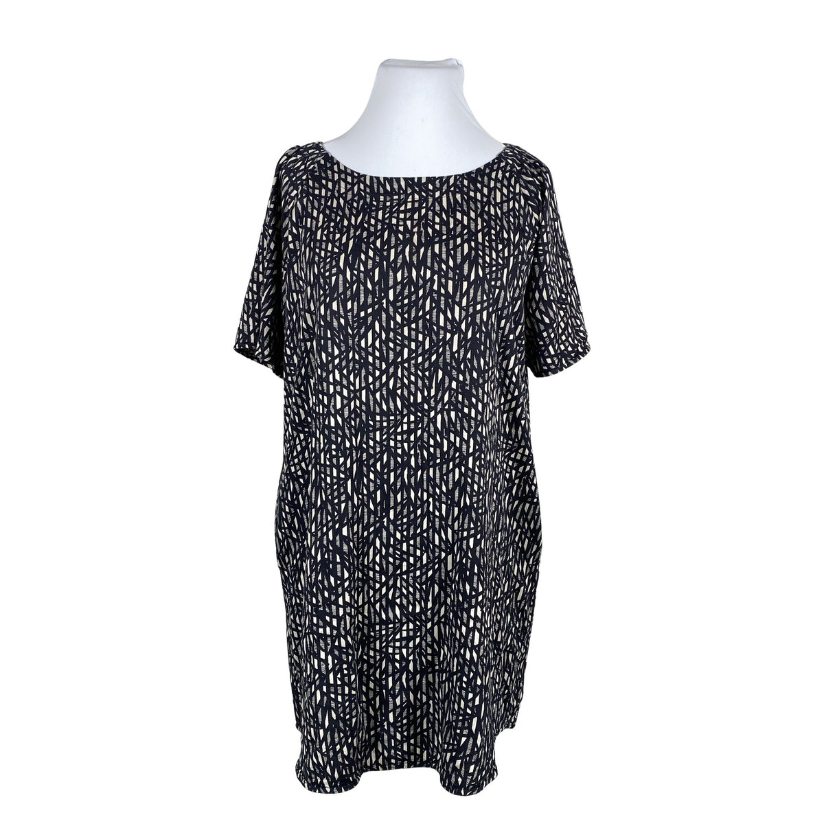 Unisex Part two - Mitteveniv kleit, suurus 44 - Must (1)