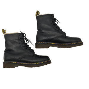 Unisex Dr. Martens - Poolsaapad, suurus 39 - Must (1)