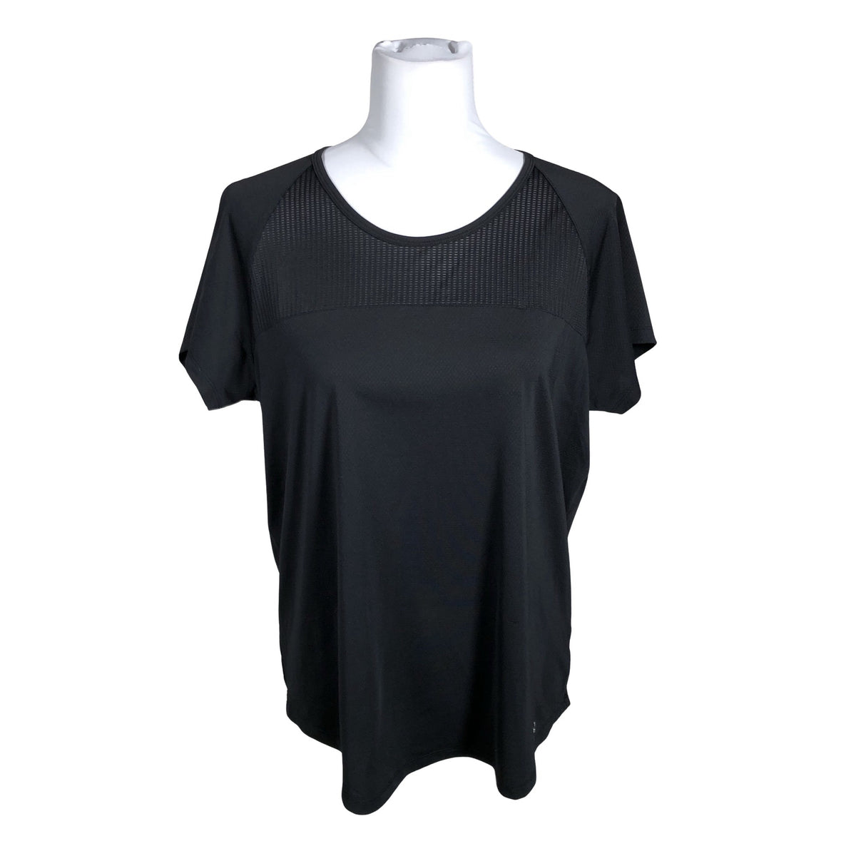 Unisex Under Armour - Spordisärk, lühikesed käised, suurus 38 - Must (1)