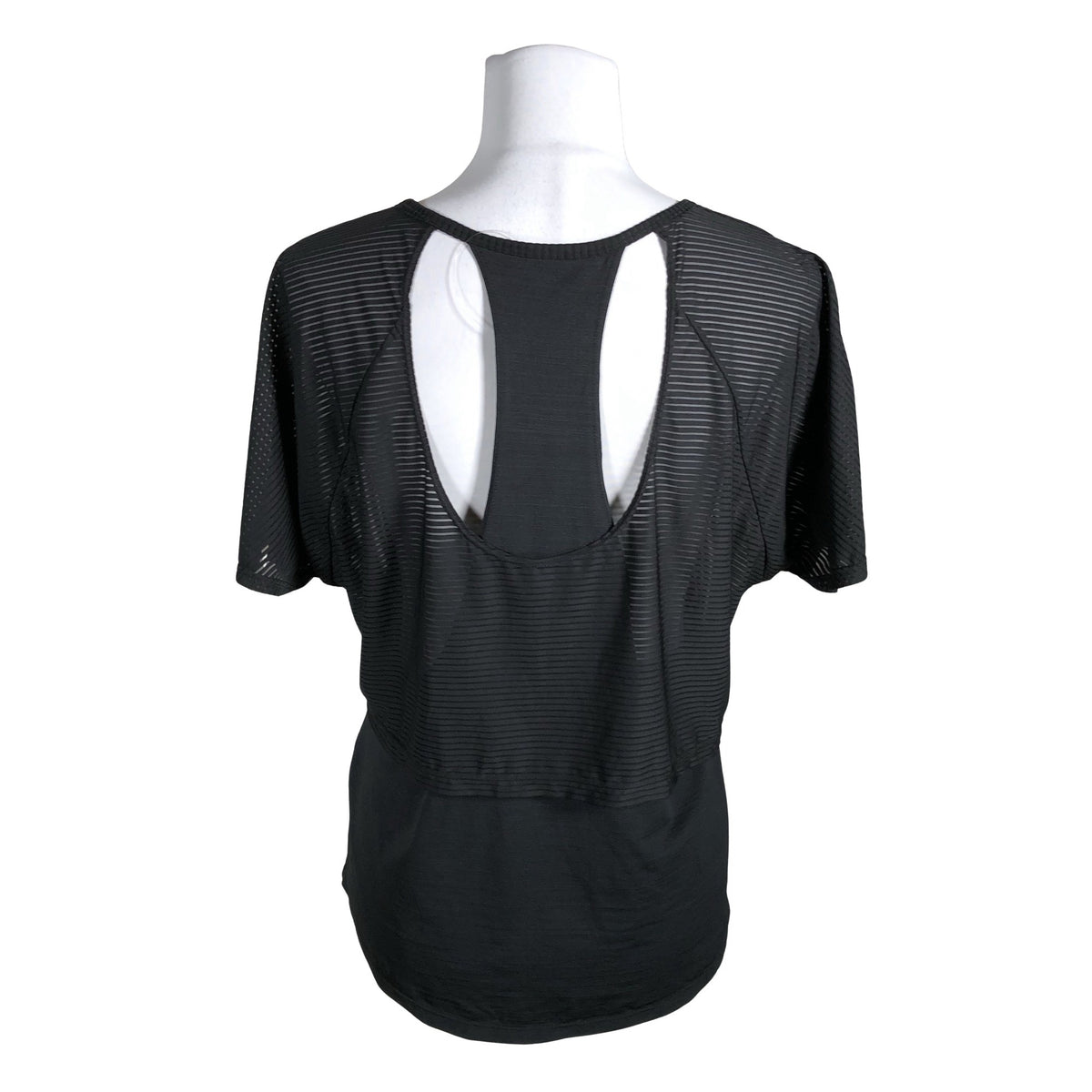 Unisex Nike - Spordisärk, lühikesed käised, suurus 40 - Must (2)