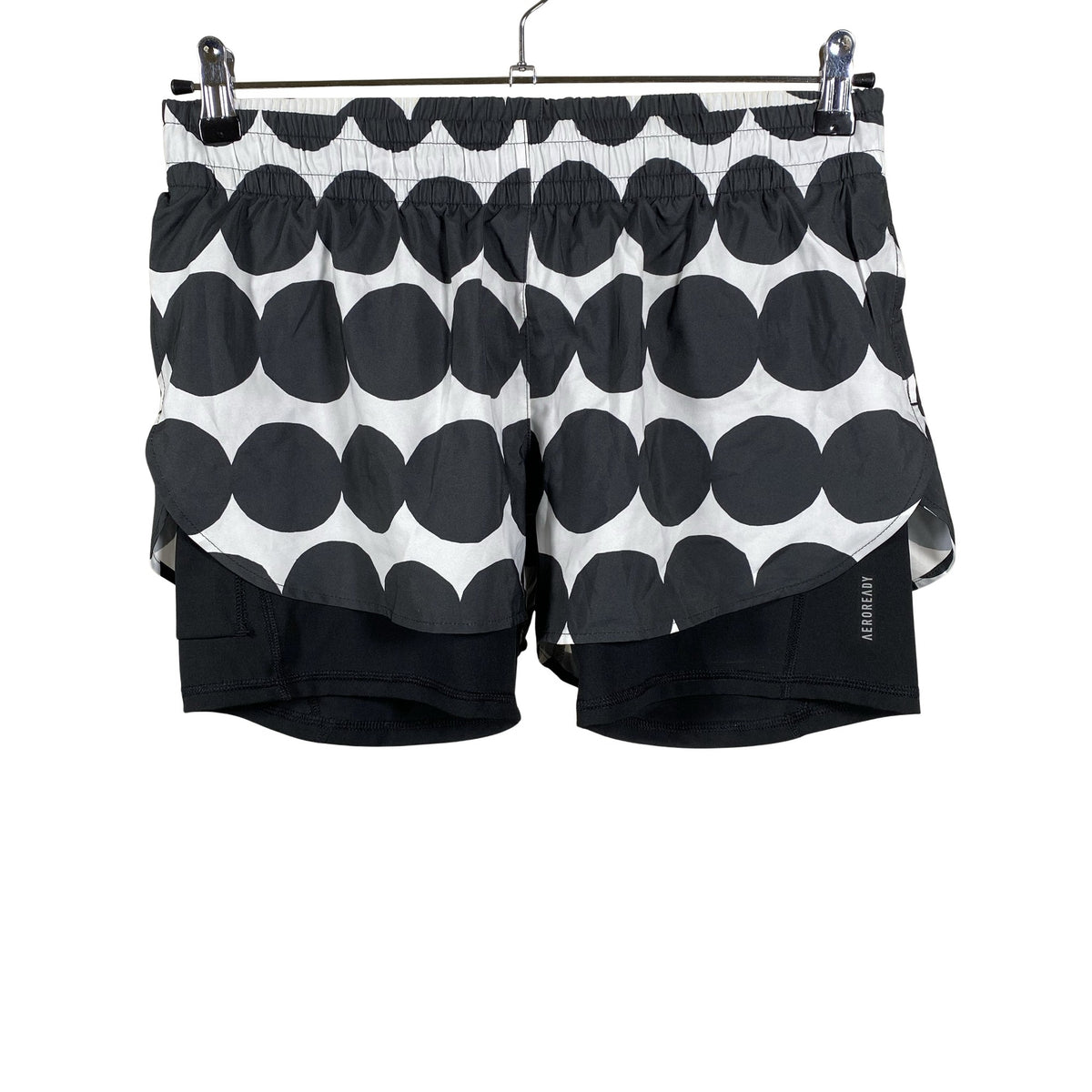 Unisex Adidas - Lühikesed spordipüksid, suurus 40 - Must (1)