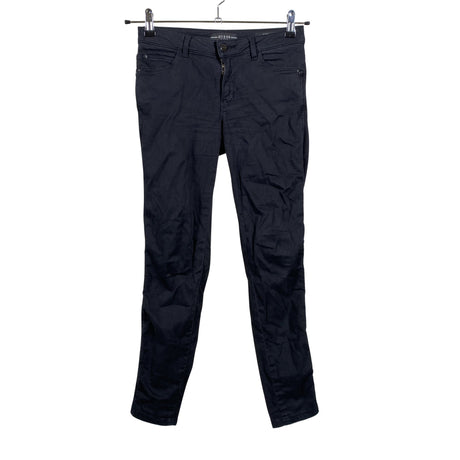Unisex Guess - Teksad, suurus 40 - Must ()