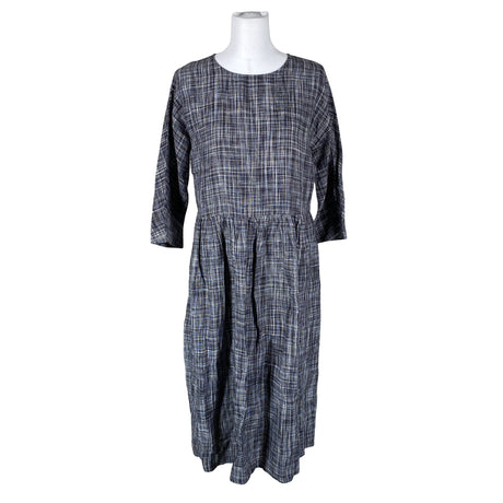 Unisex Kuusama - Mitteveniv kleit, suurus 38 - Hall ()