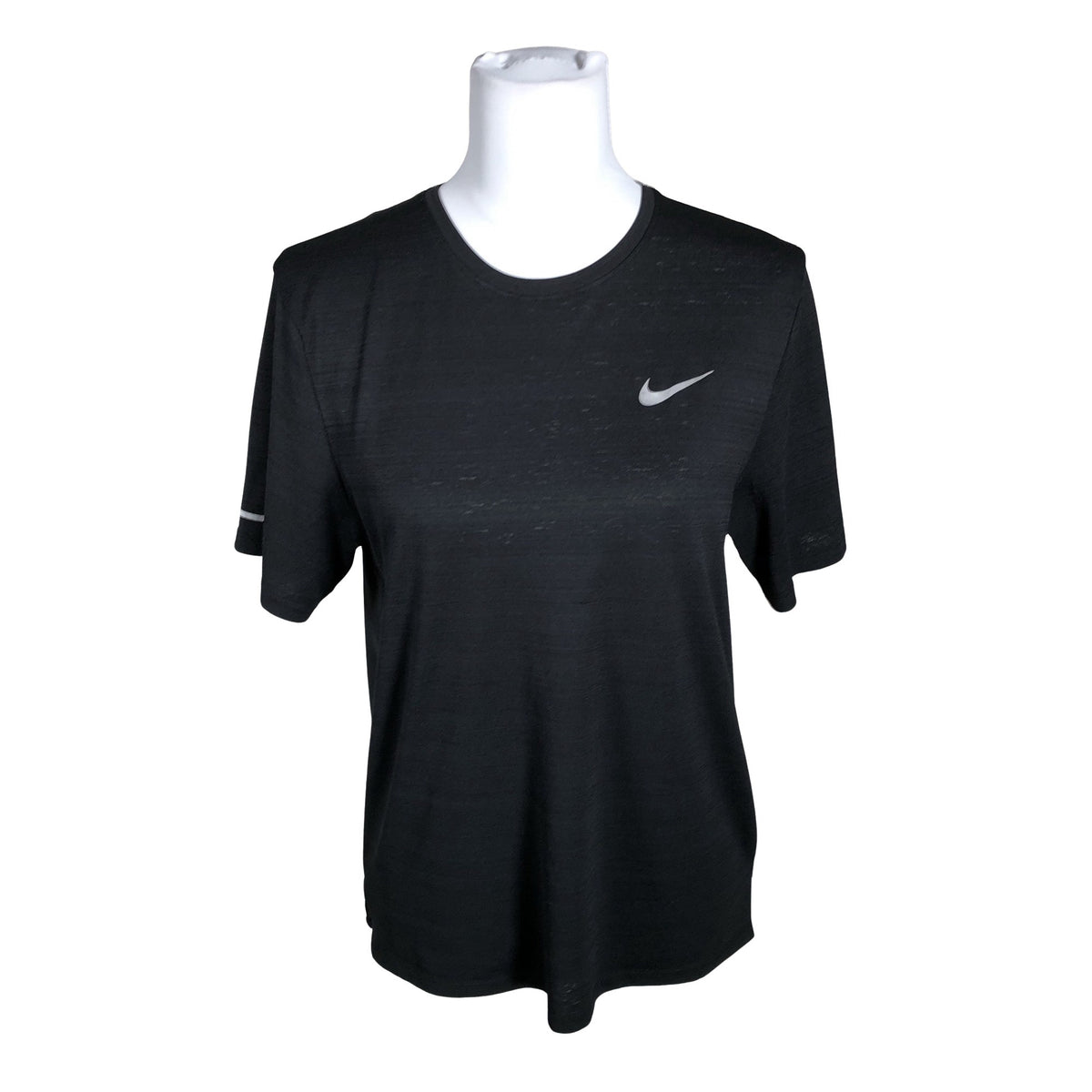 Unisex Nike - Spordisärk, lühikesed käised, suurus 36 - Must (1)
