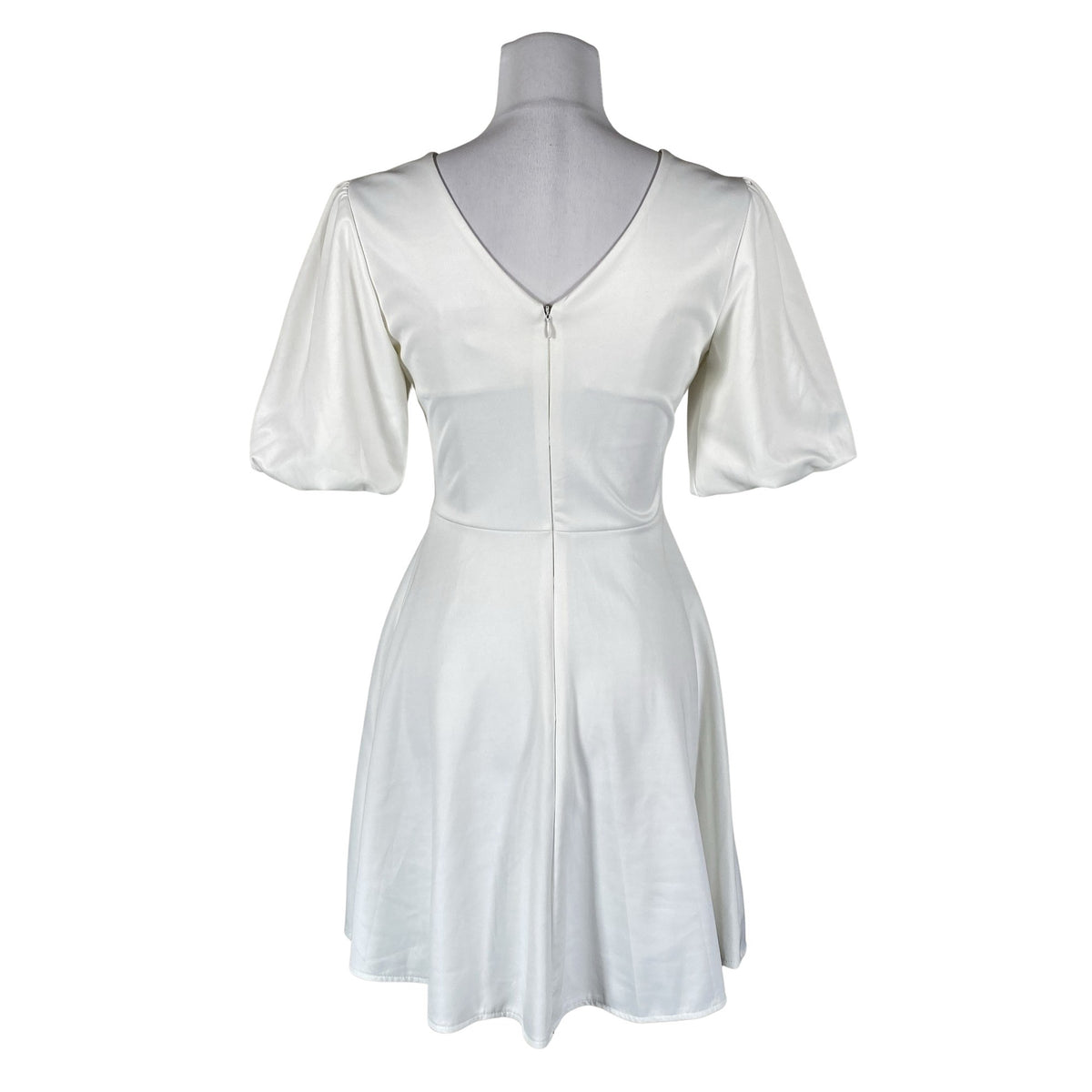 Unisex Wal G - Trikotaažist kleit, suurus 38 - Valge (2)