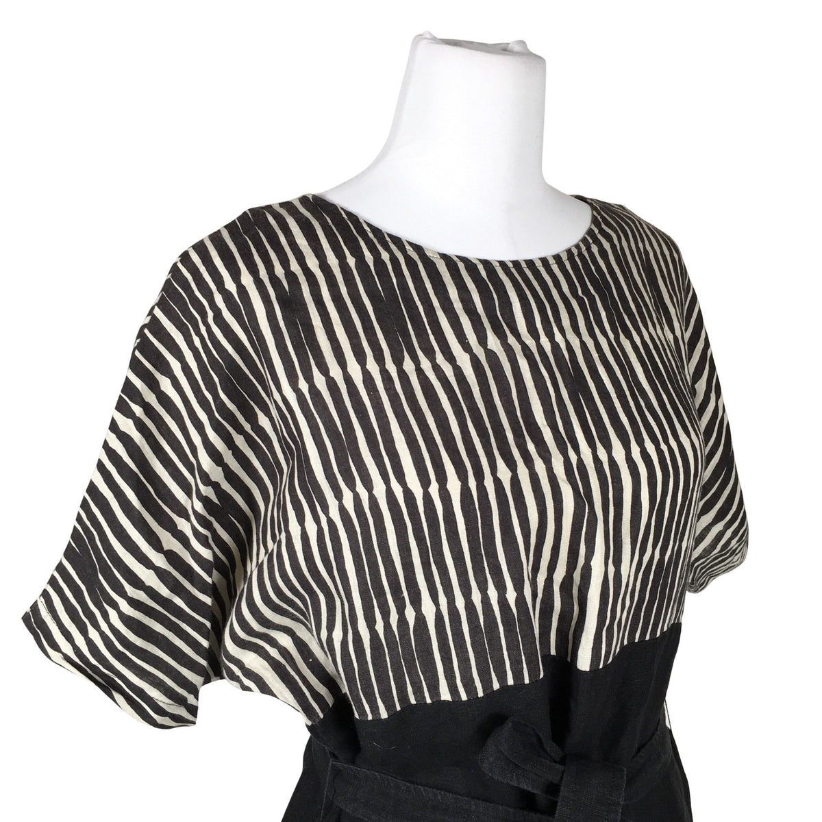Unisex Marimekko - Mitteveniv kleit, suurus 38 - Must (3)