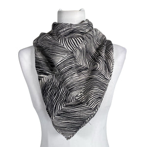 Unisex Marimekko - Õhuke sall, suurus Maxi - Must (1)