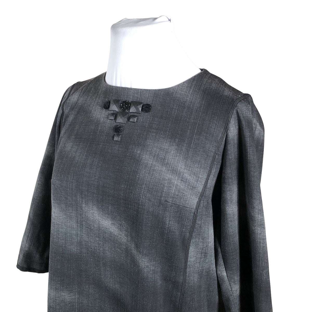 Unisex High Tech - Mitteveniv kleit, suurus 44 - Hall (3)