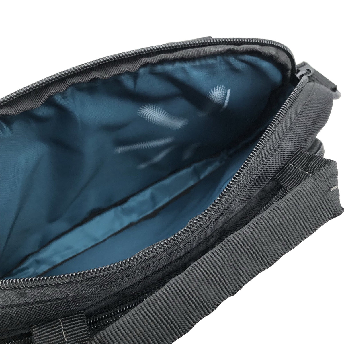 Unisex Case Logic - Arvutikott, suurus Mini - Must (2)