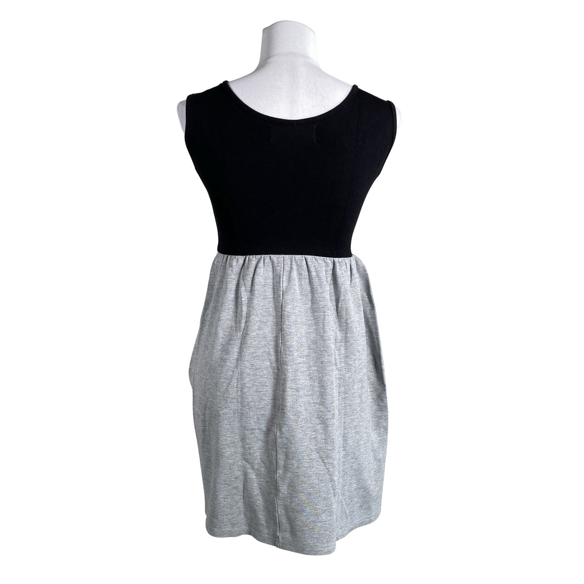 Unisex R/H Studio - Trikotaažist kleit, suurus 34 - Hall (2)