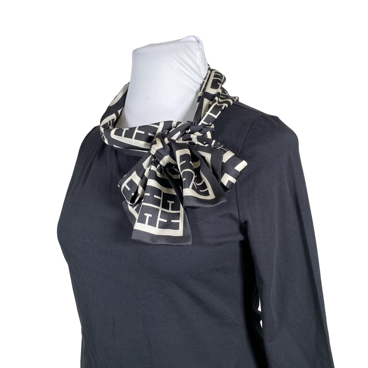 Unisex Carolina Herrera - Trikotaažist pluus, suurus 42 - Must (2)