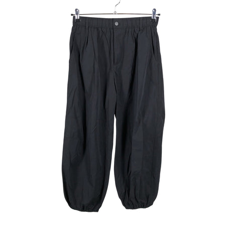 Unisex Gu - Mittevenivad püksid, suurus 40 - Must ()