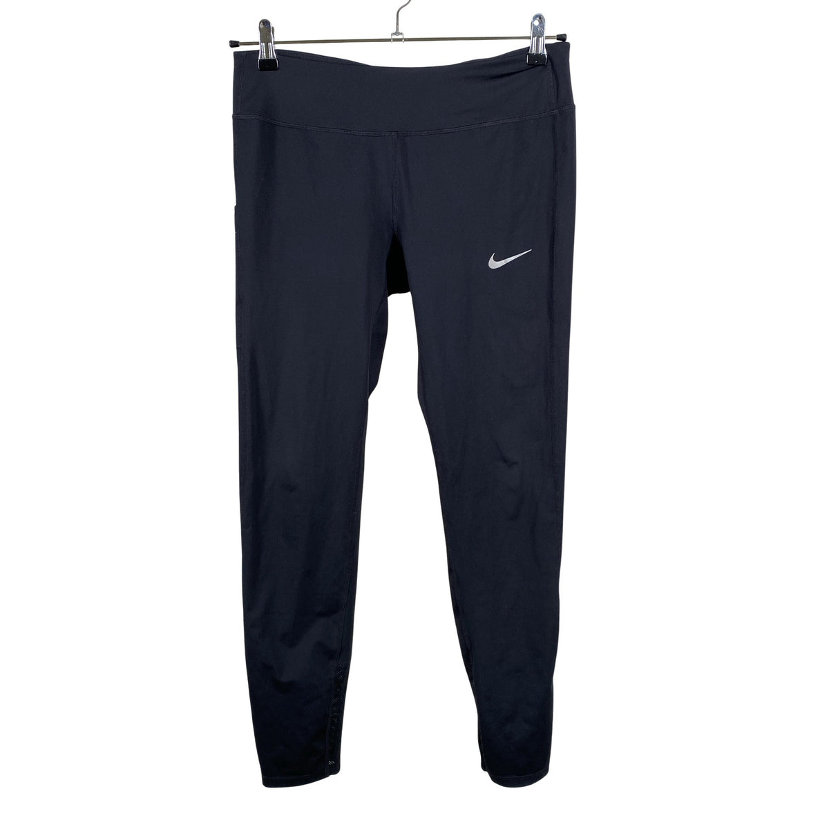 Unisex Nike - Spordiretuusid, suurus 40 - Must (1)