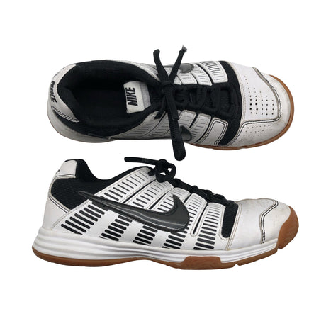 Unisex Nike - Sisespordijalanõud, suurus 36 - Valge ()
