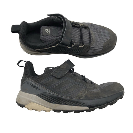 Unisex Adidas - Tossud, suurus 34 - Must ()