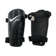 Unisex Nike - Säärekaitsmed, suurus 170 - 176 - Must ()