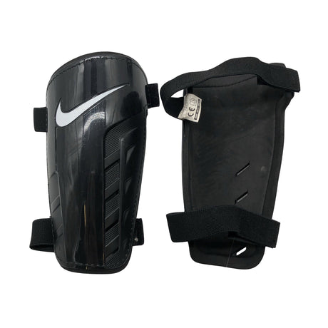 Unisex Nike - Säärekaitsmed, suurus 170 - 176 - Must ()