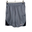 Unisex Nike - Lühikesed spordipüksid, suurus 146 - 152 - Hall ()