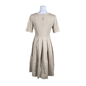 Unisex Andiata - Mitteveniv kleit, suurus 38 - Beige (2)