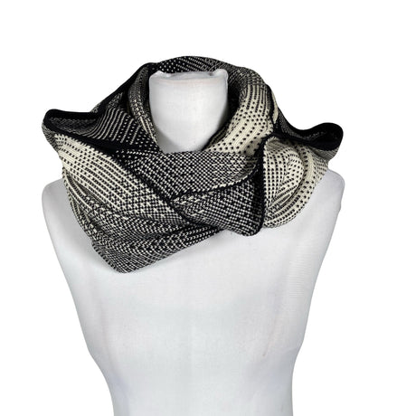 Unisex Uhana Design - Torusall, suurus Midi - Must ()