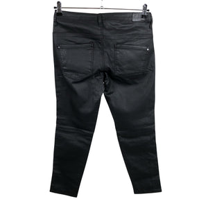 Unisex Part two - Teksad, suurus 38 - Must (2)