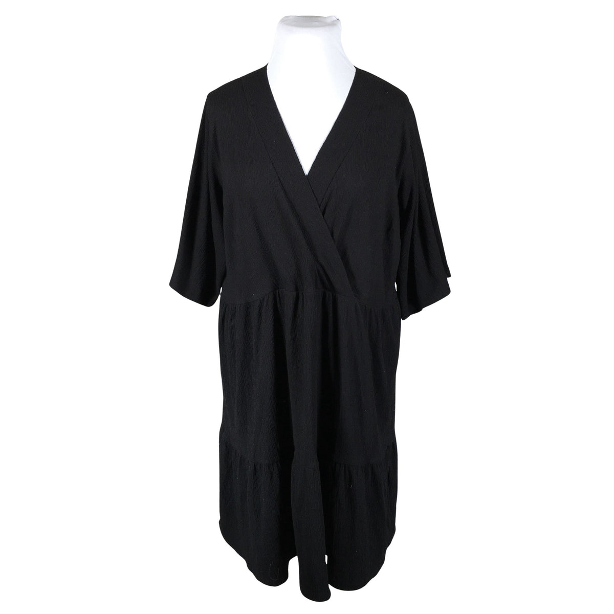 Unisex Cut & Pret - Mitteveniv kleit, suurus 46 - Must (1)