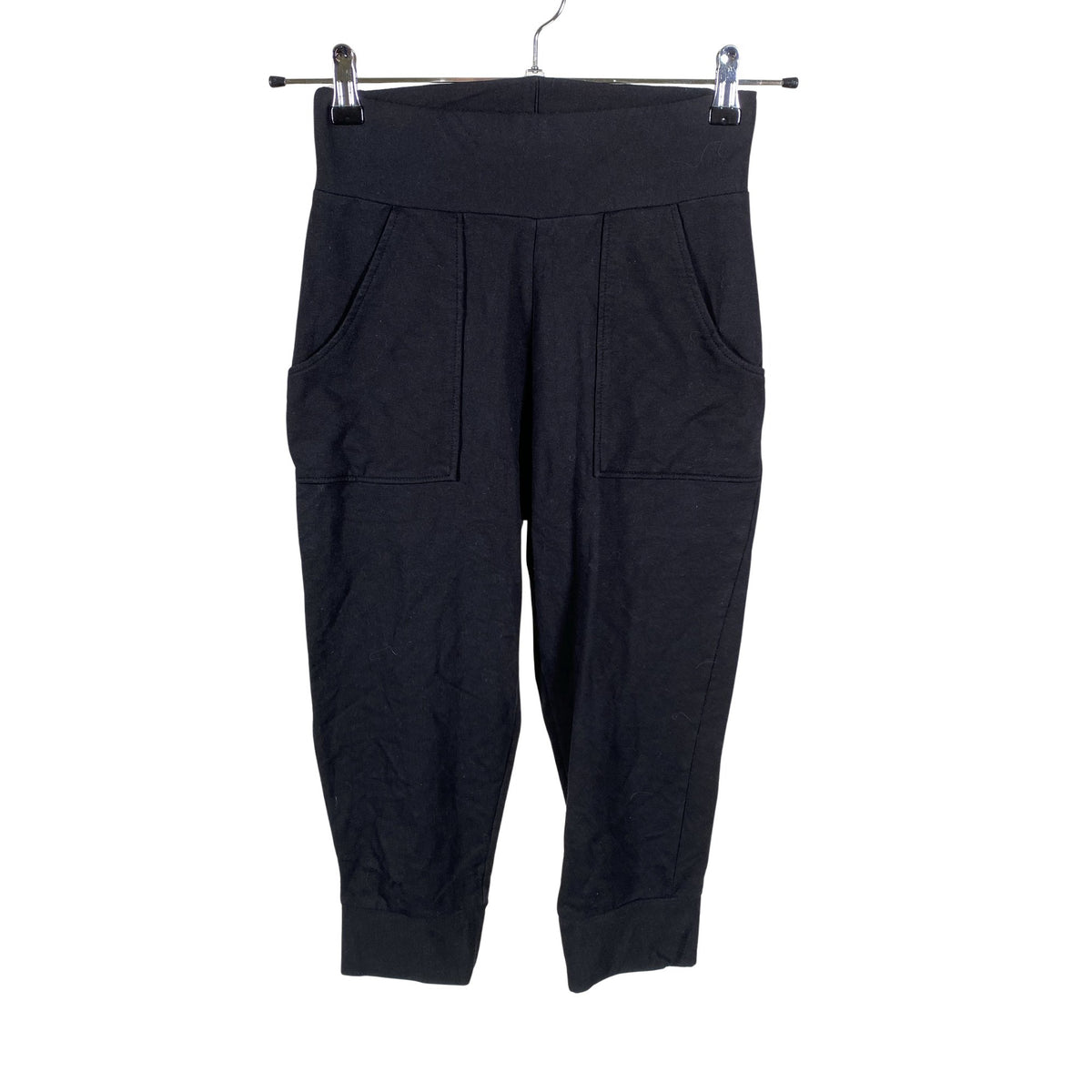 Unisex me&i - Trikotaažist poolpikad püksid, suurus 34 - Must (1)