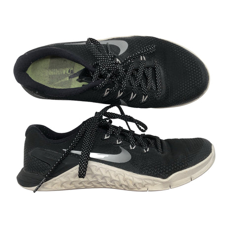Unisex Nike - Tossud, suurus 39 - Must ()