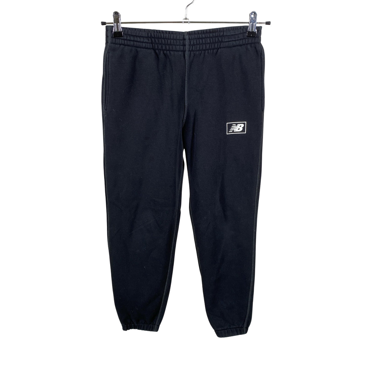Unisex New Balance - Dressikangast püksid, suurus 152 - 158 - Must (1)