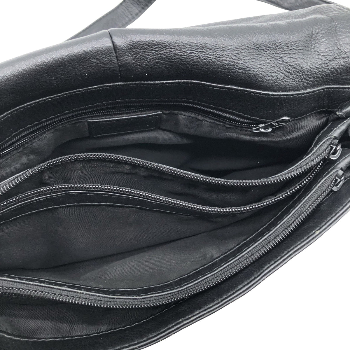 Unisex Essentiel - Õlakott, suurus Midi - Must (2)