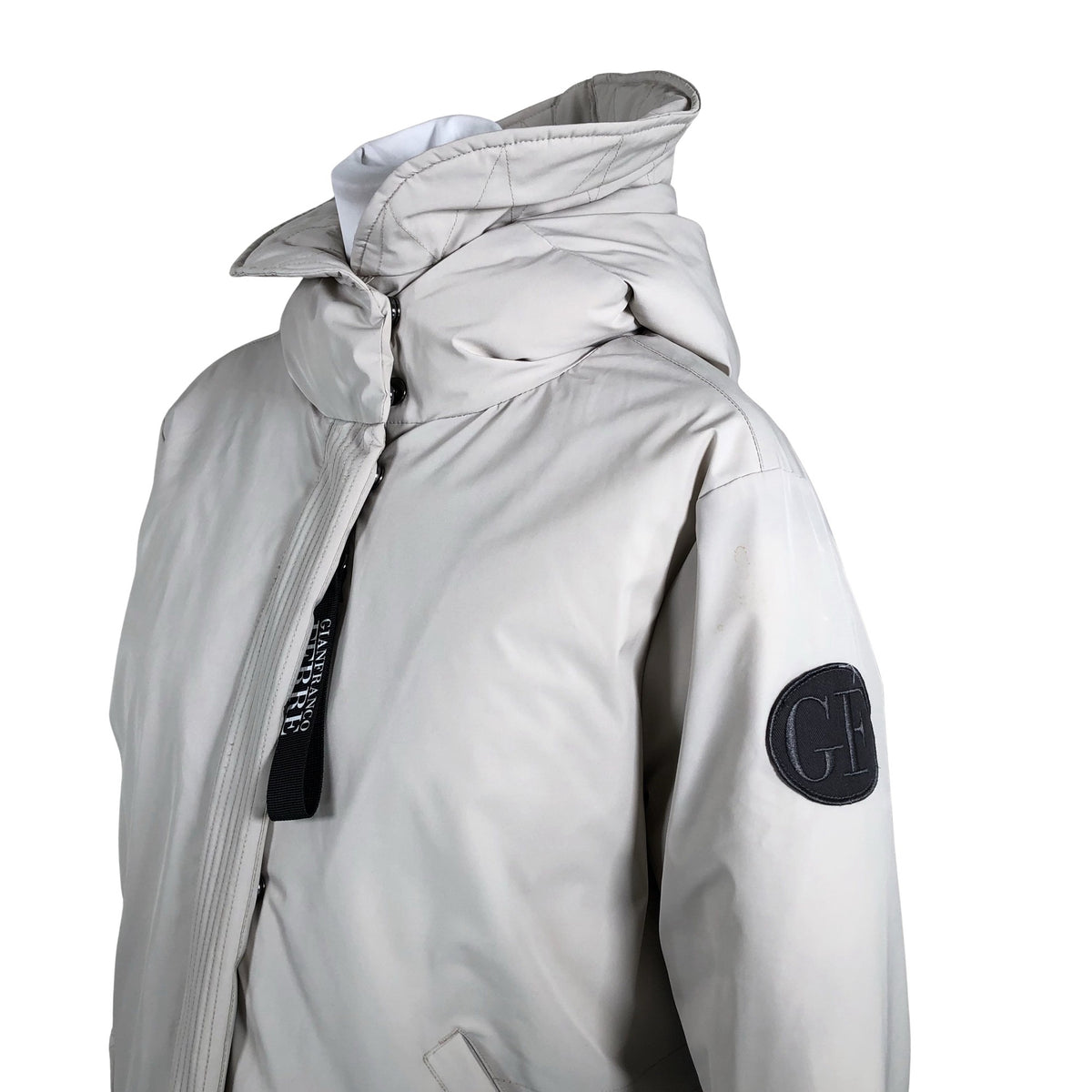 Unisex Gianfranco Ferre - Talvejope, suurus 40 - Hall (4)