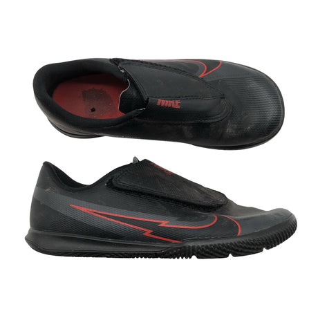 Unisex Nike - Tennised, suurus 30 - Must ()