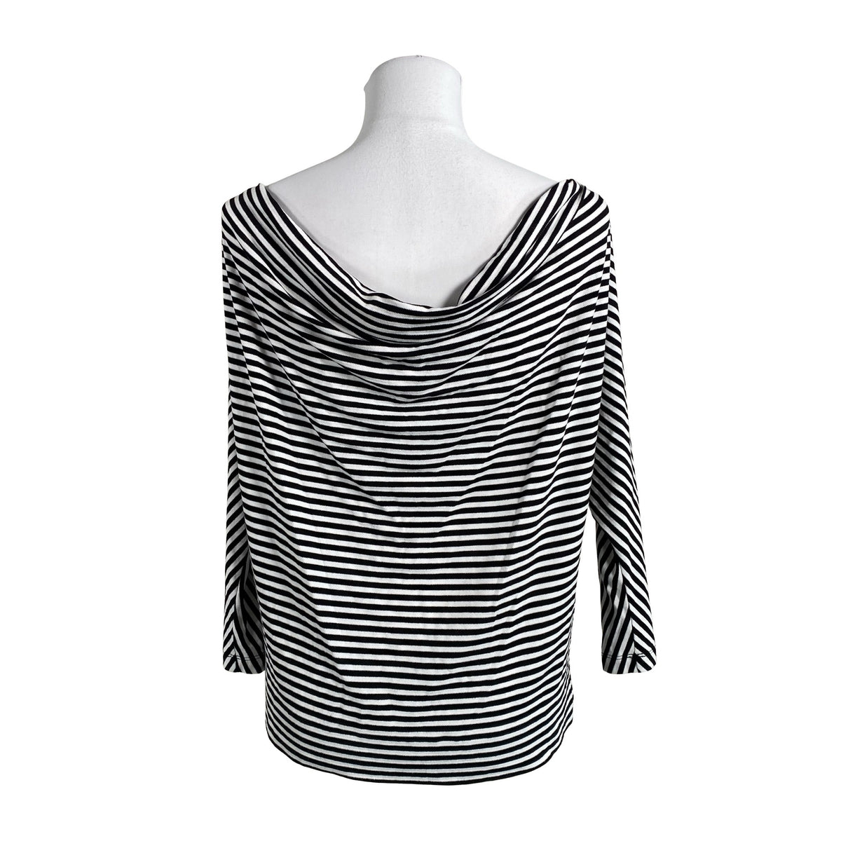 Unisex Ril's - Trikotaažist pluus, suurus 40 - Must (2)