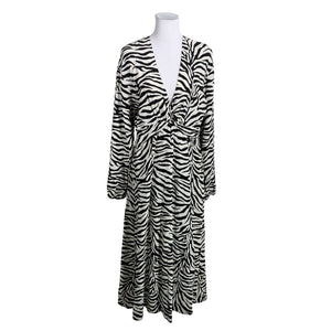 Unisex Gestuz - Maksikleit, suurus 38 - Must (1)