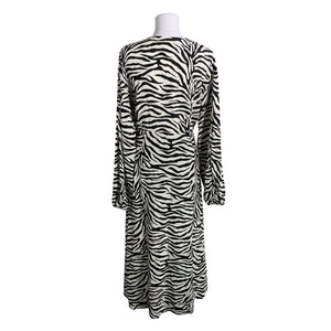 Unisex Gestuz - Maksikleit, suurus 38 - Must (2)