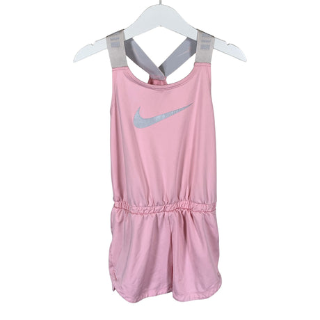Unisex Nike - Lühike pükskostüüm, suurus 104 - 110 - Heleroosa ()