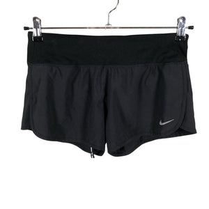 Unisex Nike - Lühikesed spordipüksid, suurus 36 - Must (1)