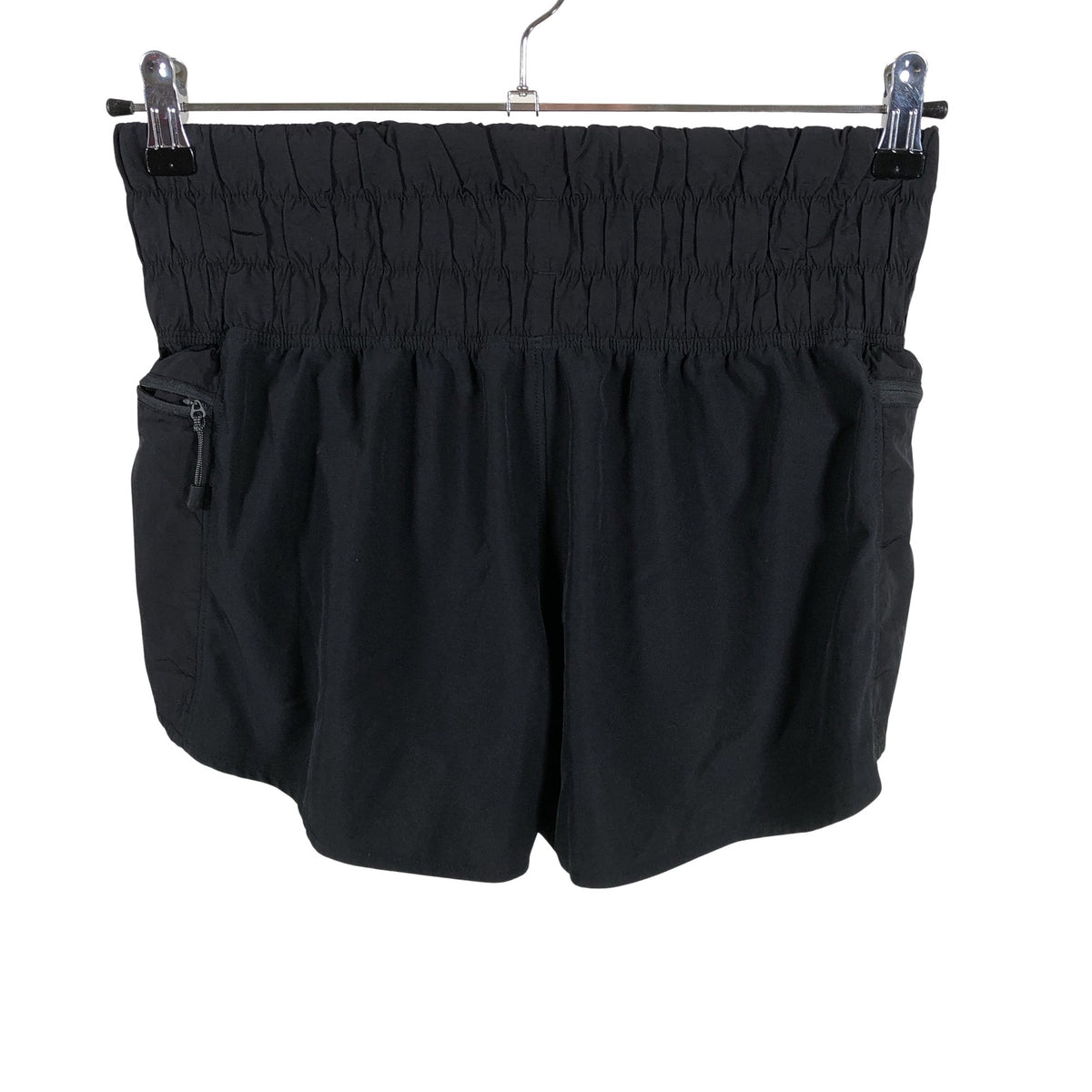 Unisex Under Armour - Lühikesed spordipüksid, suurus 38 - Must (1)