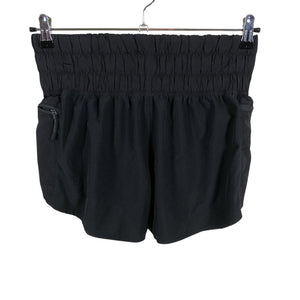Unisex Under Armour - Lühikesed spordipüksid, suurus 38 - Must (1)