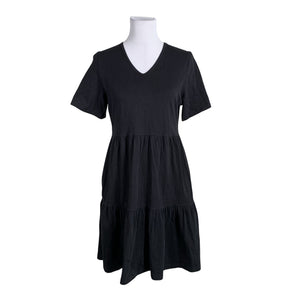 Unisex Versonpuoti - Trikotaažist kleit, suurus 36 - Must (1)